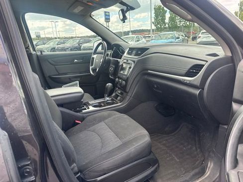 Used 2017 Chevrolet Traverse LT AWD/4WD image 16