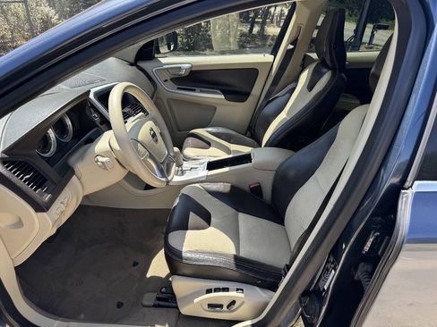 Used 2012 Volvo XC60 T6 AWD/4WD image 34