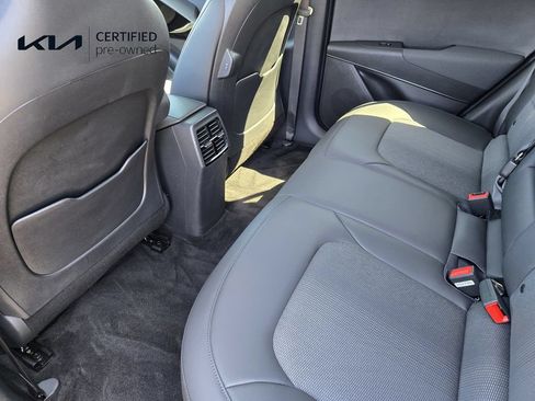 Certified 2023 Kia Niro Wind FWD image 12