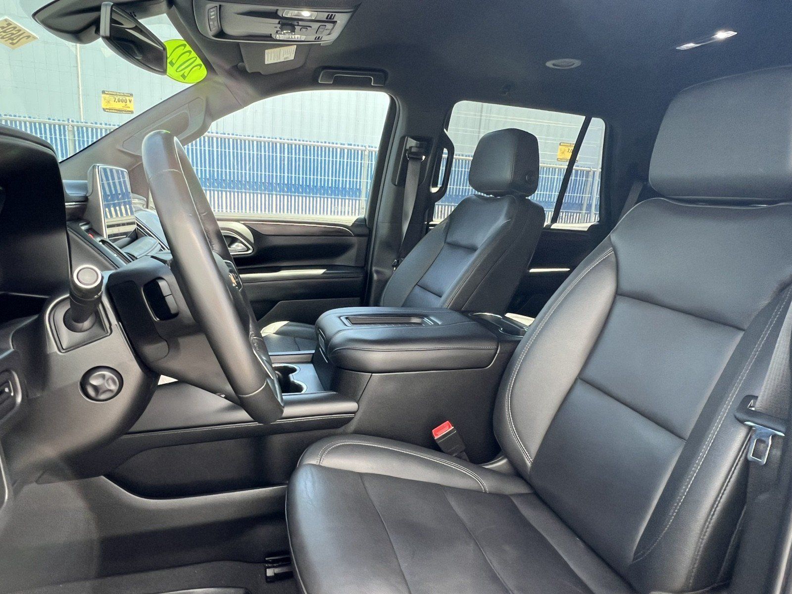Used 2022 Chevrolet Tahoe LT w/ Luxury Package AWD/4WD image 12
