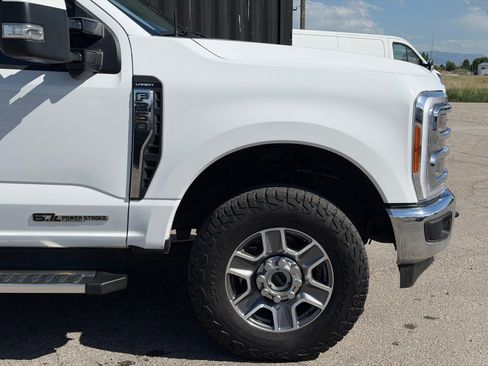 Used 2023 Ford F350 Lariat AWD/4WD image 4