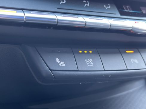 Used 2024 Cadillac CT4 Premium Luxury image 33