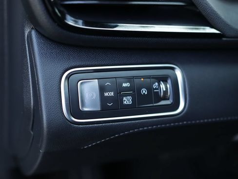 Used 2025 Buick Enclave Preferred w/ Power Package AWD/4WD image 10