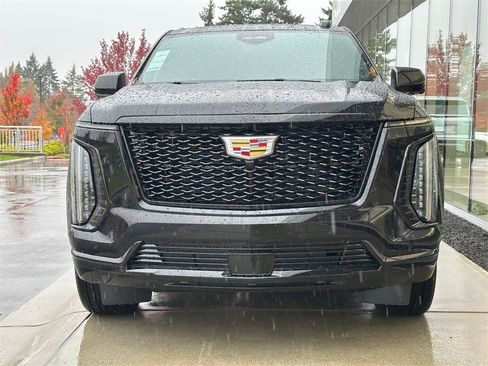 New 2026 Cadillac Escalade ESV Sport w/ Touring Package image 8