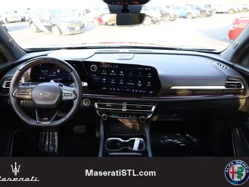 Used 2024 Chevrolet Traverse RS image 12