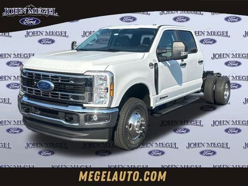 New 2026 Ford F350 XL w/ XL Chrome Package image 1