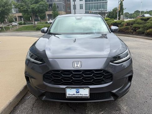Used 2025 Honda HR-V LX image 2