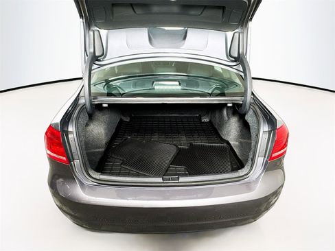 Used 2014 Volkswagen Passat 1.8T Wolfsburg Edition image 20