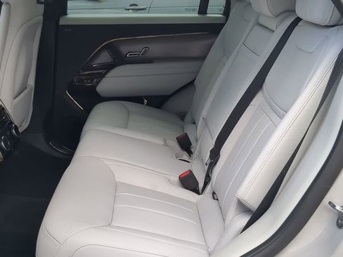 Certified 2025 Land Rover Range Rover Sport SE AWD/4WD image 21