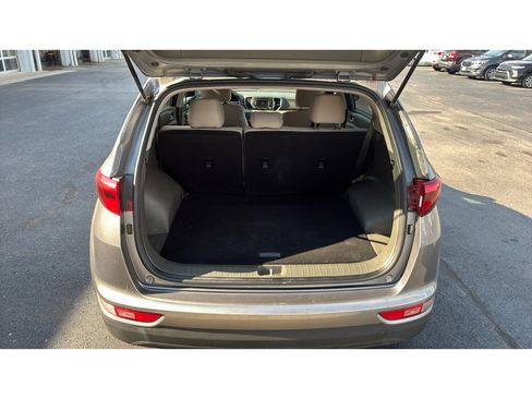 Used 2018 Kia Sportage LX FWD image 9