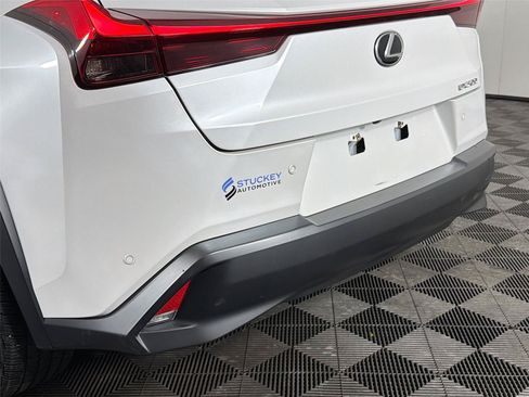 Used 2019 Lexus UX 200 FWD image 38