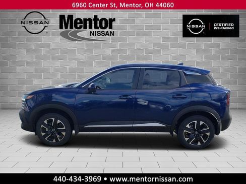 Certified 2025 Nissan Kicks SV image 4