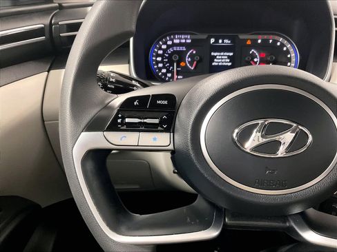 Used 2023 Hyundai Tucson SE image 22