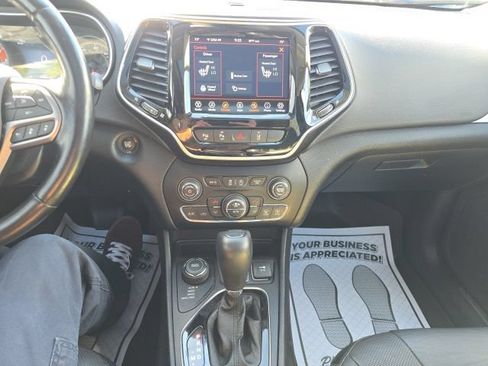Certified 2021 Jeep Cherokee Limited AWD/4WD image 23