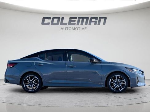 Certified 2025 Nissan Sentra SR FWD image 12