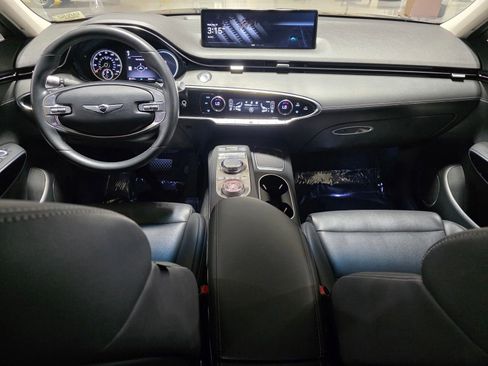 Used 2025 Genesis GV70 2.5T AWD/4WD image 18