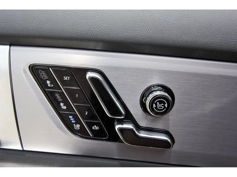 New 2026 Cadillac Vistiq Premium Luxury AWD/4WD image 23