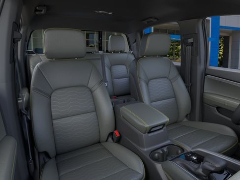 New 2026 Chevrolet Colorado ZR2 AWD/4WD image 17