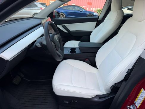 Used 2022 Tesla Model Y Long Range AWD/4WD image 15