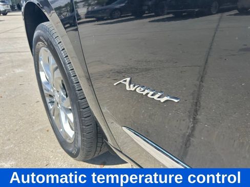 Used 2021 Buick Enclave Avenir w/ Avenir Technology Package FWD image 29