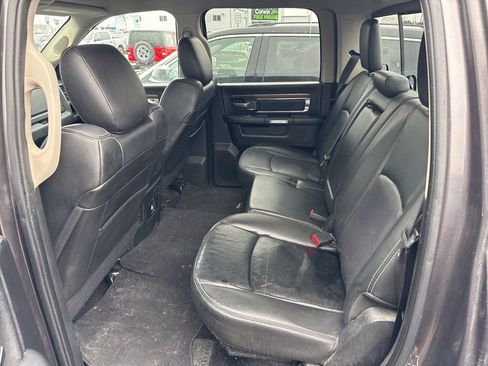 Used 2014 RAM 1500 Laramie w/ Convenience Group image 9