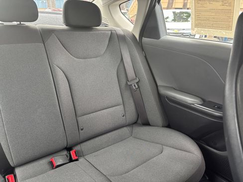 Used 2025 Kia K4 FWD image 36