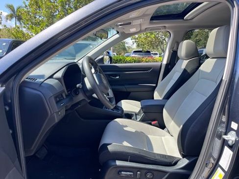 Used 2023 Honda CR-V EX image 8