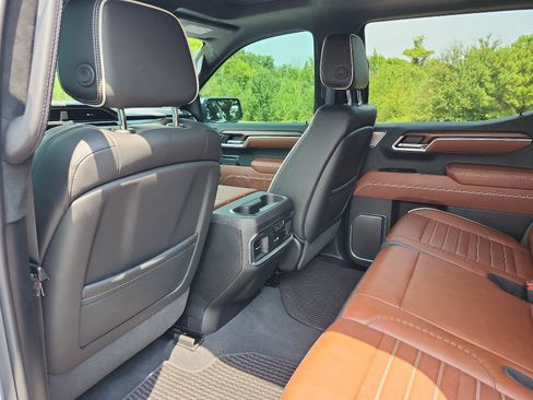 Used 2025 GMC Sierra 1500 Denali Ultimate AWD/4WD image 16