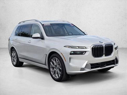 Certified 2025 BMW X7 xDrive40i AWD/4WD image 3