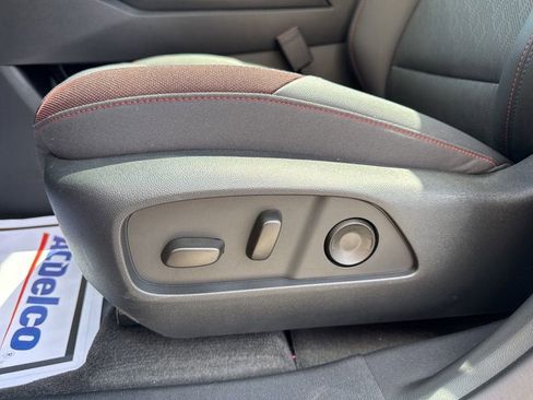 New 2026 Chevrolet Equinox RS w/ Convenience Package III AWD/4WD image 16