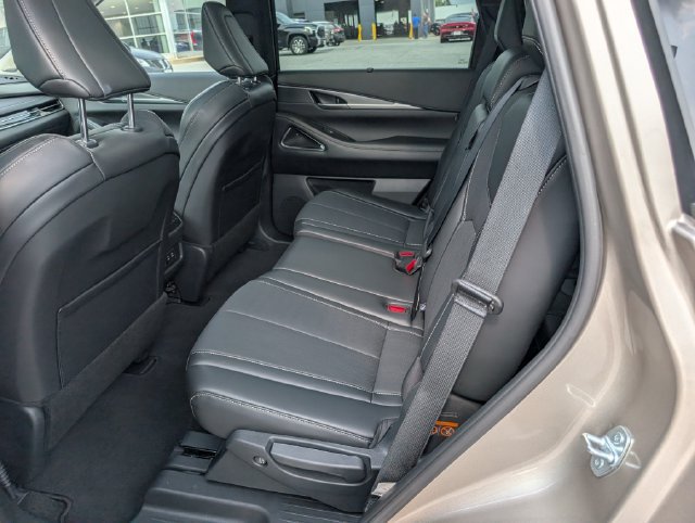 Used 2026 INFINITI QX60 Luxe w/ Cargo Package AWD/4WD image 16