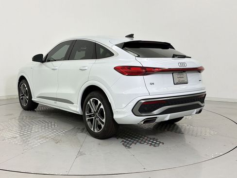 New 2026 Audi Q5 Prestige image 3