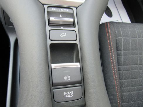 Used 2024 Honda HR-V Sport image 14