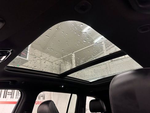 Used 2022 Jeep Grand Cherokee Overland image 27