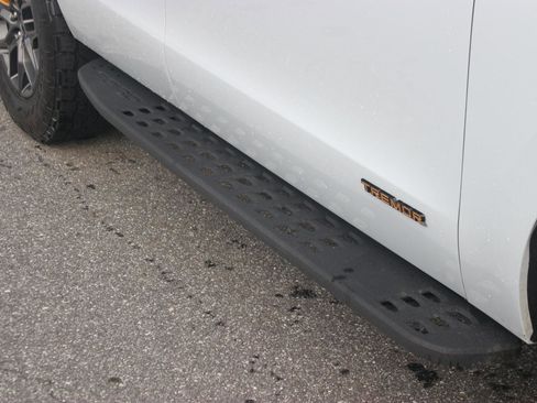 Used 2025 Ford Expedition Tremor AWD/4WD image 10