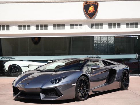 Used 2015 Lamborghini Aventador LP 700-4 AWD/4WD image 10