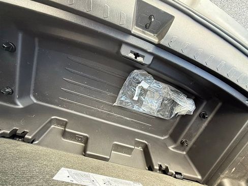 Used 2023 Chevrolet Traverse LT w/ LPO, Floor Liner Package image 16