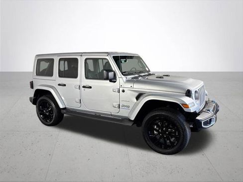 Certified 2023 Jeep Wrangler Unlimited Sahara w/ Cold Weather Group AWD/4WD image 5