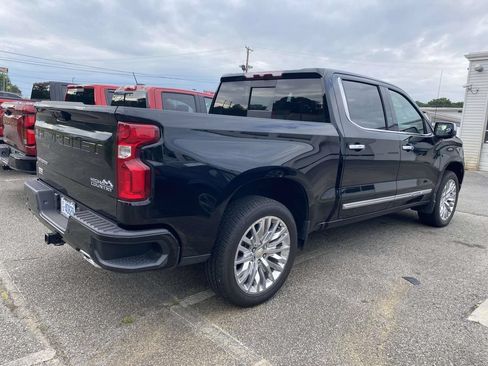 Used 2024 Chevrolet Silverado 1500 High Country AWD/4WD image 6