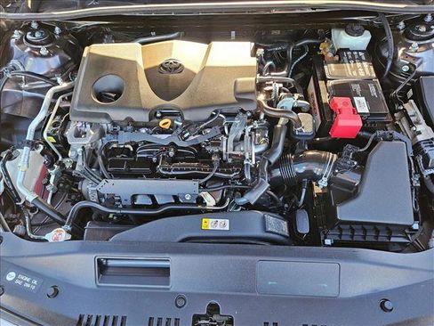 Used 2019 Toyota Camry LE FWD image 21