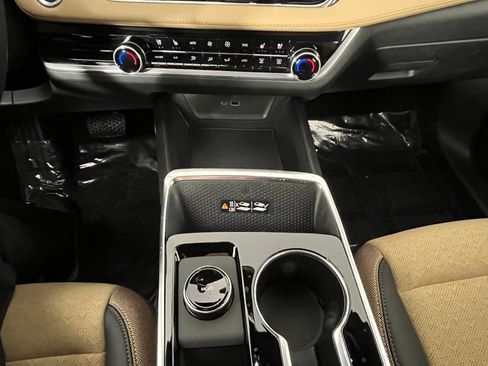 New 2026 Chevrolet Equinox ACTIV w/ Convenience Package III image 21