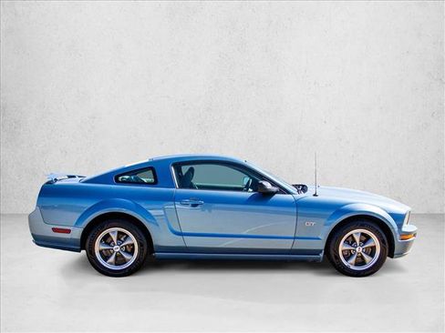 Used 2006 Ford Mustang GT RWD image 4
