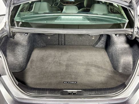 Used 2024 Nissan Altima 2.5 SV image 20