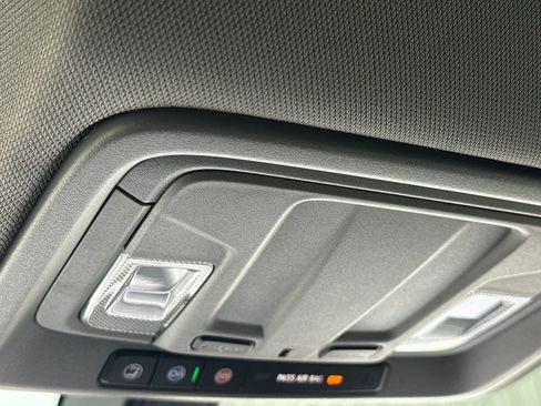 Used 2021 Chevrolet Silverado 1500 Custom Trail Boss image 26