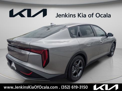 New 2026 Kia K4 LXS image 3
