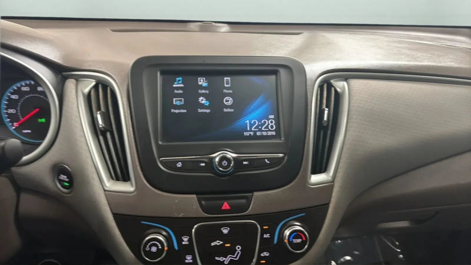 Used 2017 Chevrolet Malibu LS FWD image 13