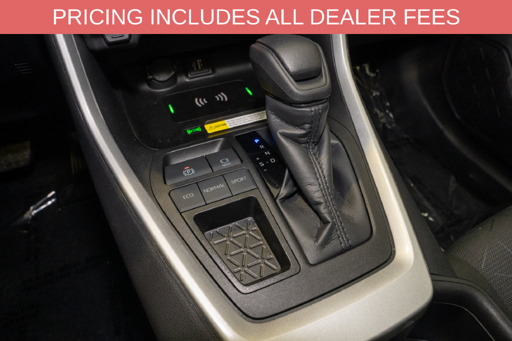 Certified 2025 Toyota RAV4 XLE w/ Convenience Package FWD image 17