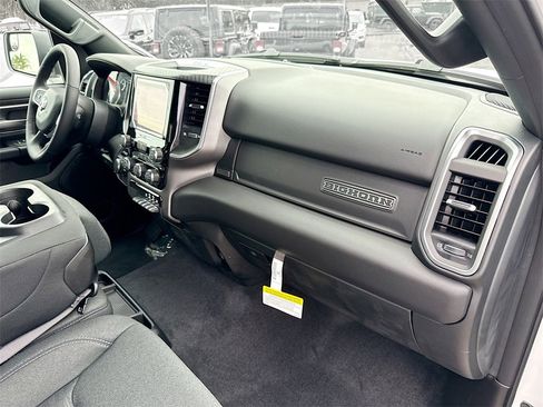 New 2025 RAM 1500 Big Horn image 31