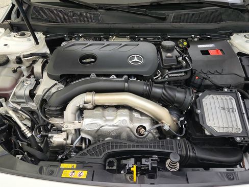 Used 2025 Mercedes-Benz CLA 250 image 29