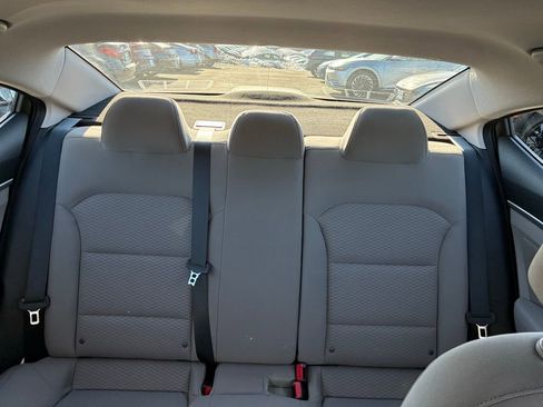 Used 2020 Hyundai Elantra SEL image 14